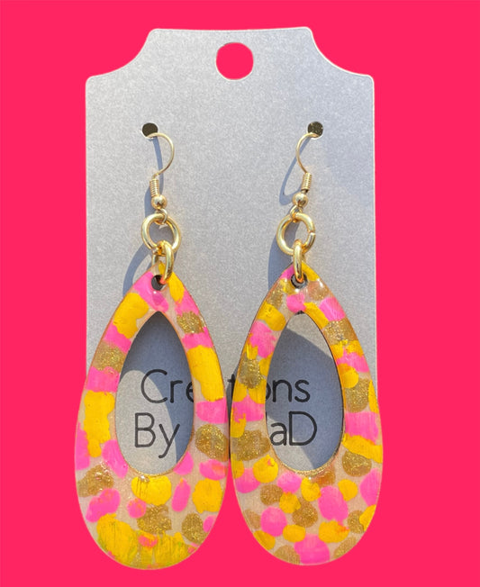 #257 Pink, Yellow Gold Open Oval Earrings