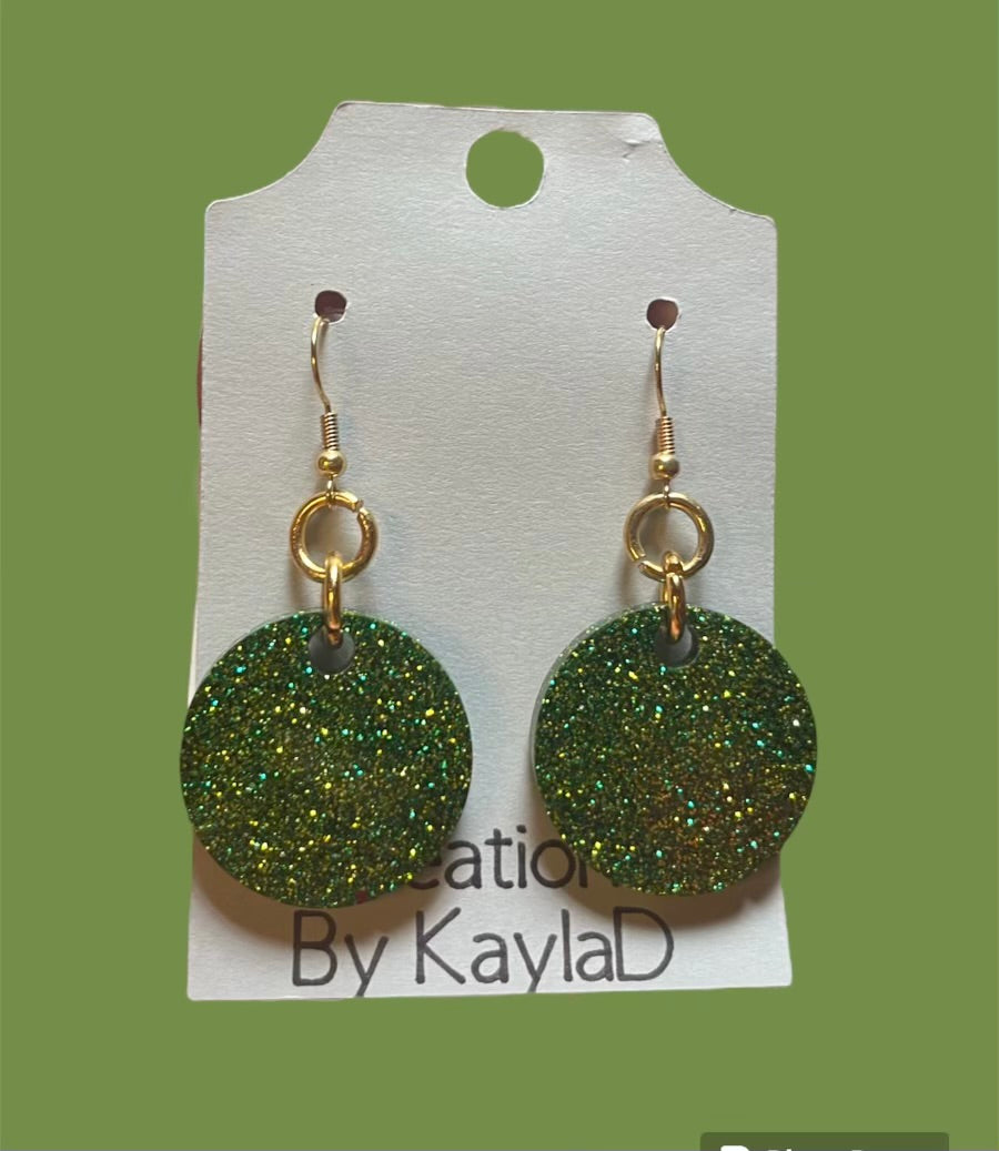 82 small circle green earrings