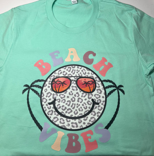 Smiley Beach Vibes Tee