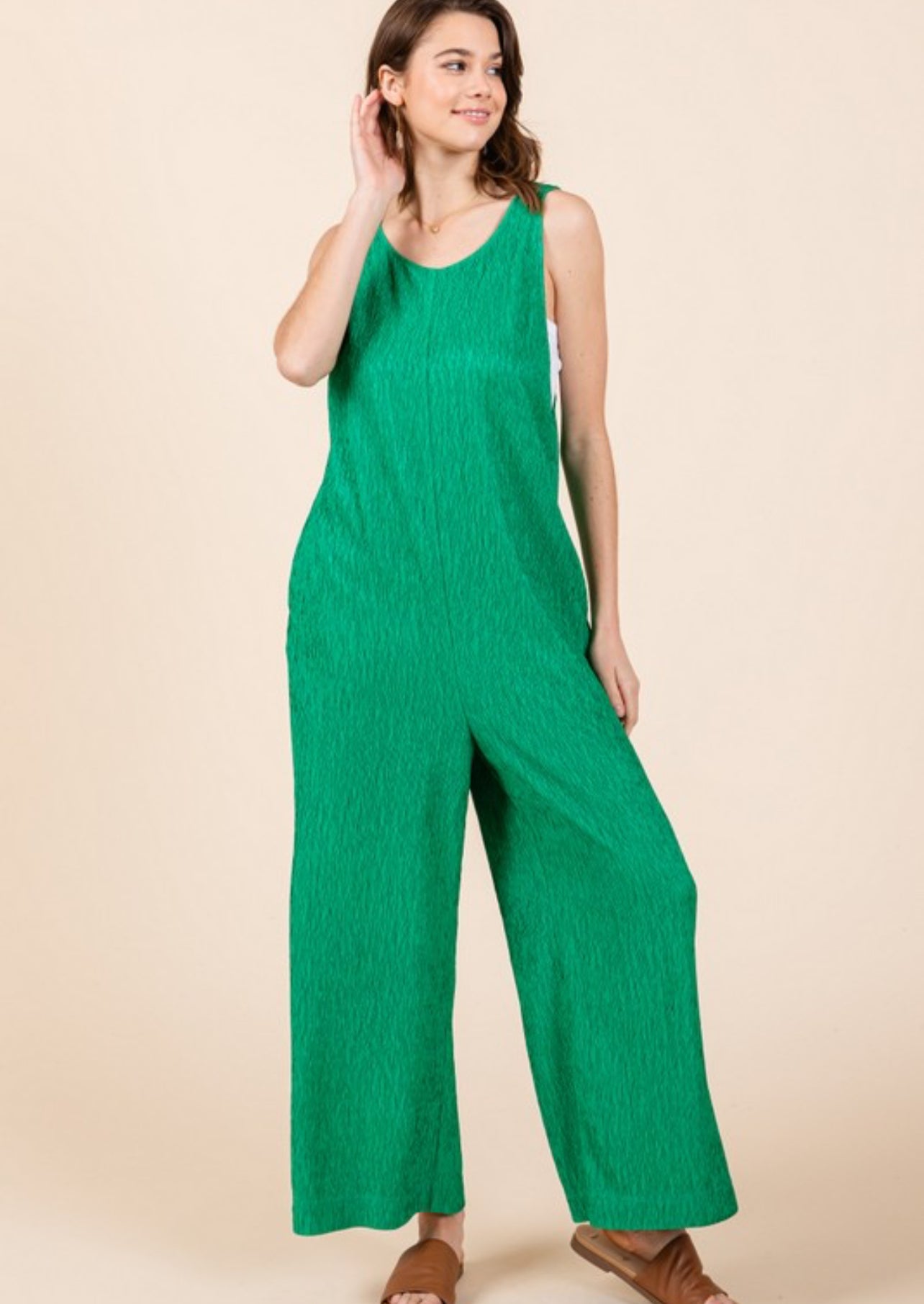 Textured Sleeveless Pockets Jumpsuits