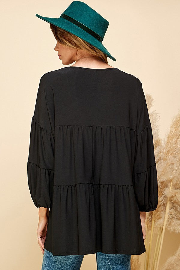 BLACK SOLID TIERED CUFFED LOOSE FITTING TOP