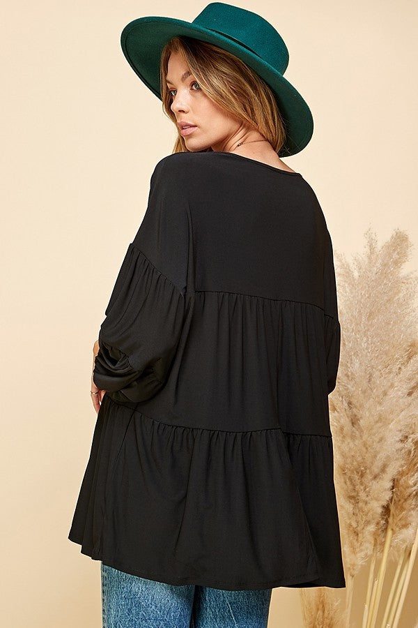 BLACK SOLID TIERED CUFFED LOOSE FITTING TOP